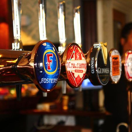 Kings Arms Hotel Bicester Eksteriør billede
